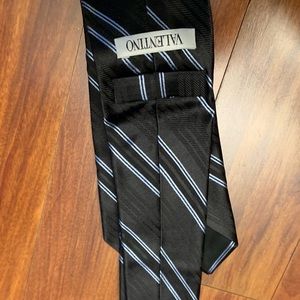 Valentino Tie
